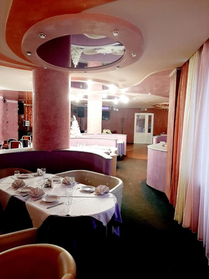 Hotel Vetraz วีเต็บส์ ภายนอก รูปภาพ