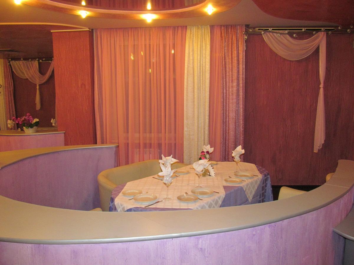 Hotel Vetraz วีเต็บส์ ภายนอก รูปภาพ