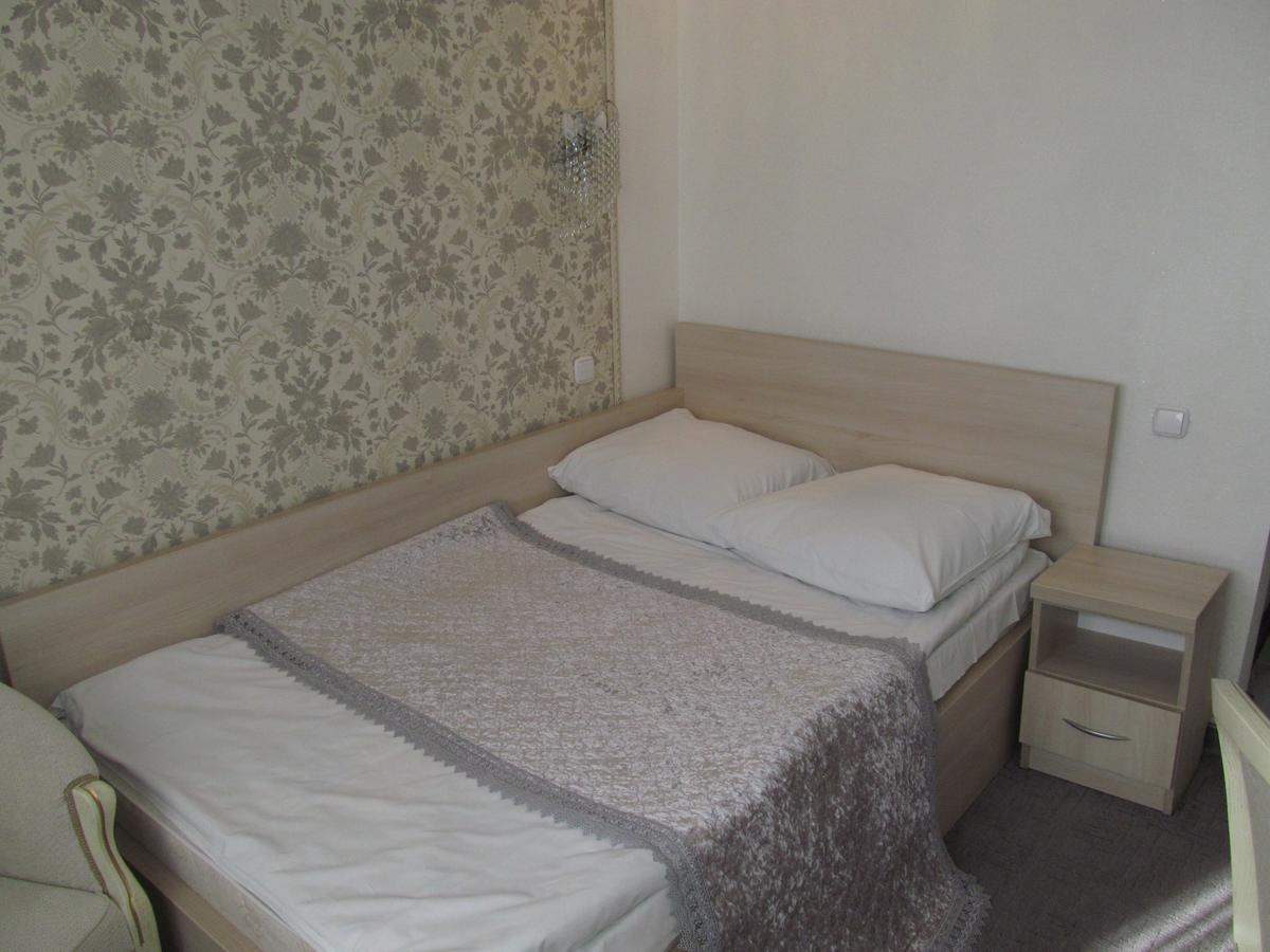 Hotel Vetraz วีเต็บส์ ภายนอก รูปภาพ