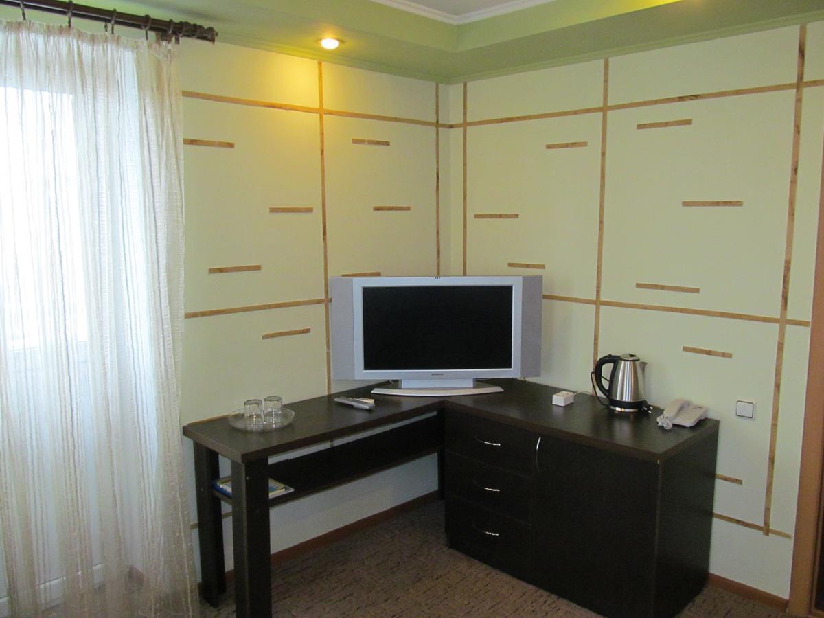 Hotel Vetraz วีเต็บส์ ภายนอก รูปภาพ