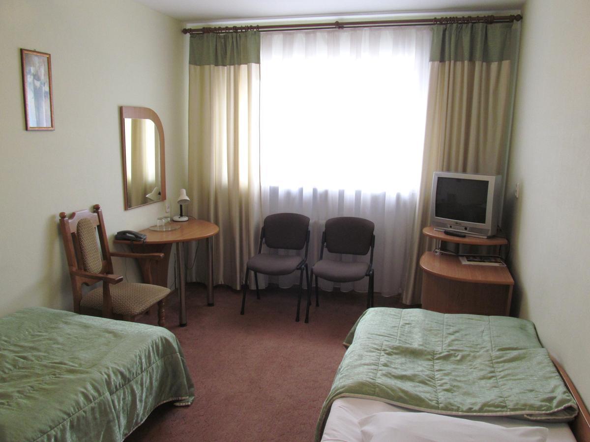 Hotel Vetraz วีเต็บส์ ภายนอก รูปภาพ