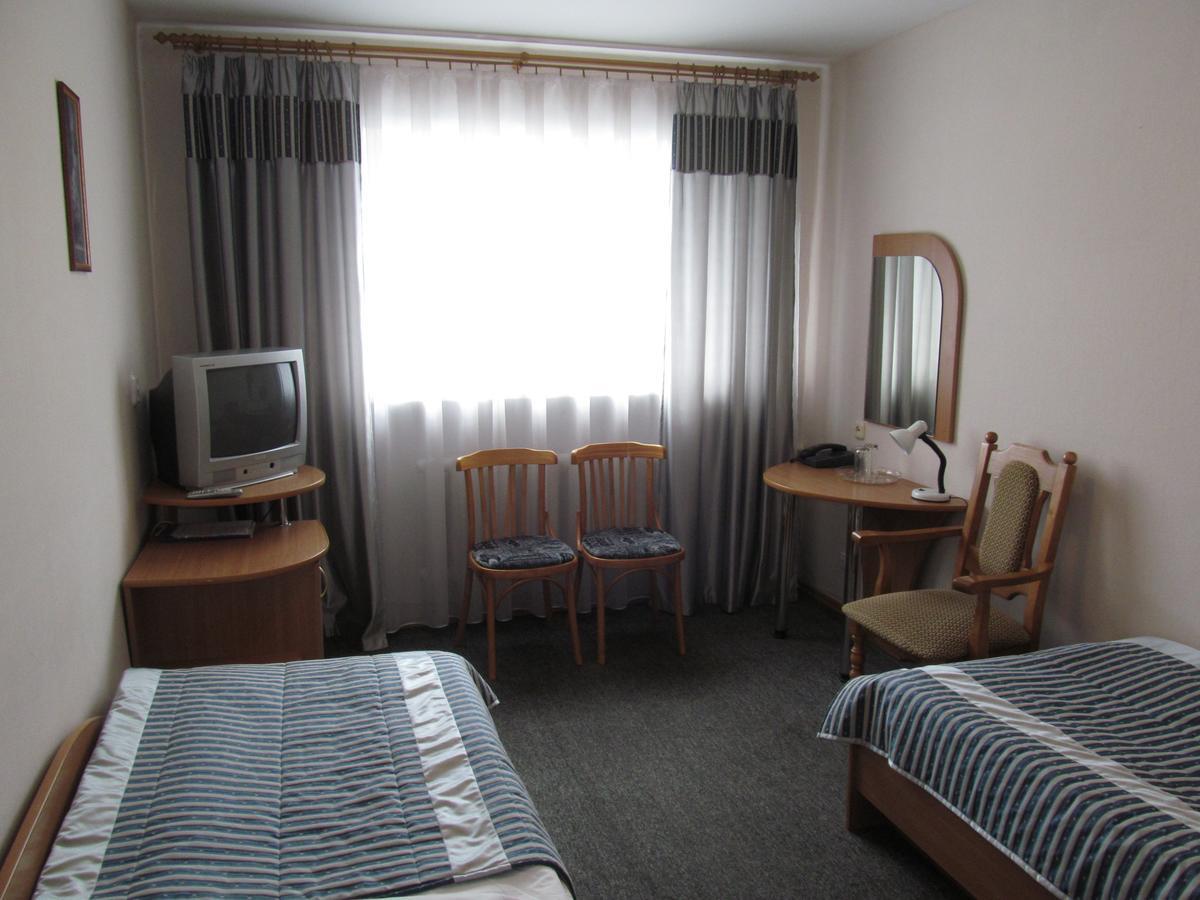 Hotel Vetraz วีเต็บส์ ภายนอก รูปภาพ