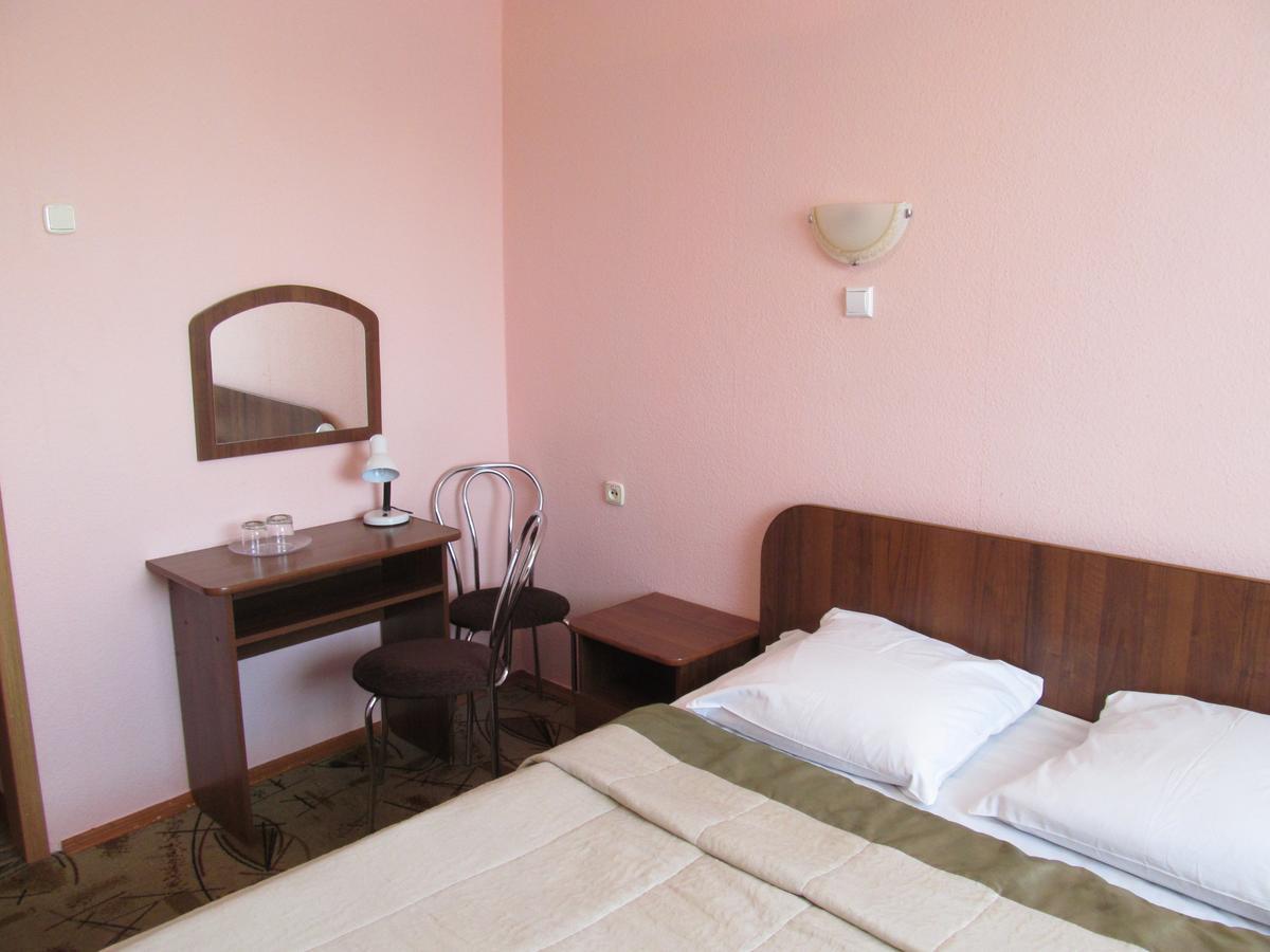 Hotel Vetraz วีเต็บส์ ภายนอก รูปภาพ